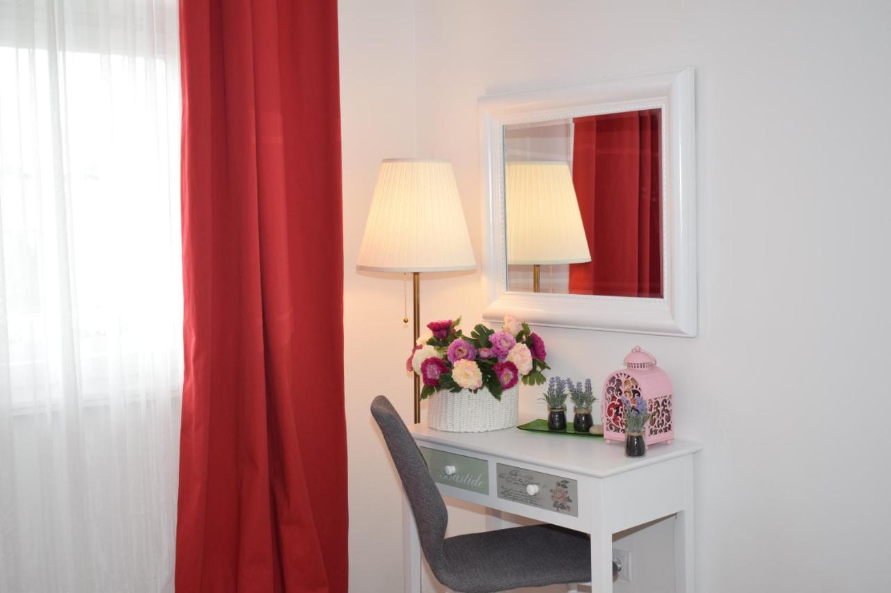 Apartment Trixi Póla Kültér fotó