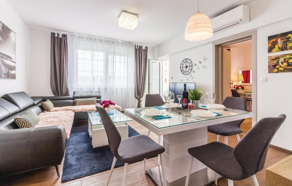 Apartment Trixi Póla Kültér fotó